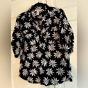 Cathy Daniels daisy shirt medium.